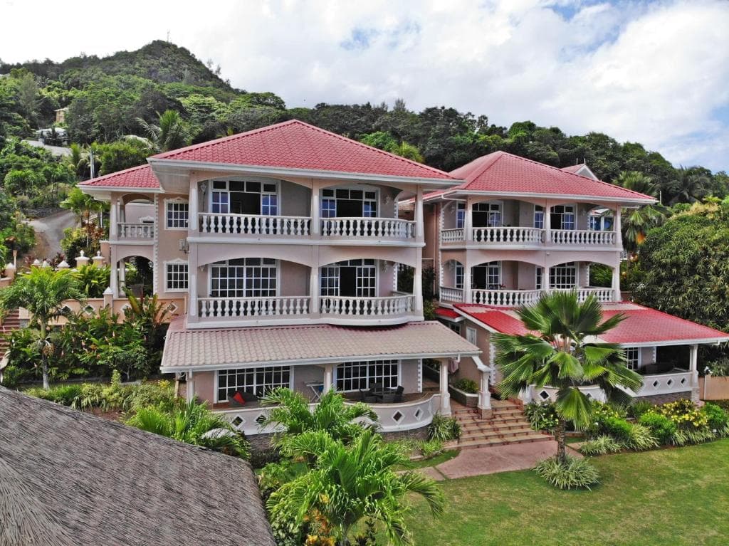Au Fond De Mer View (Apartment)
