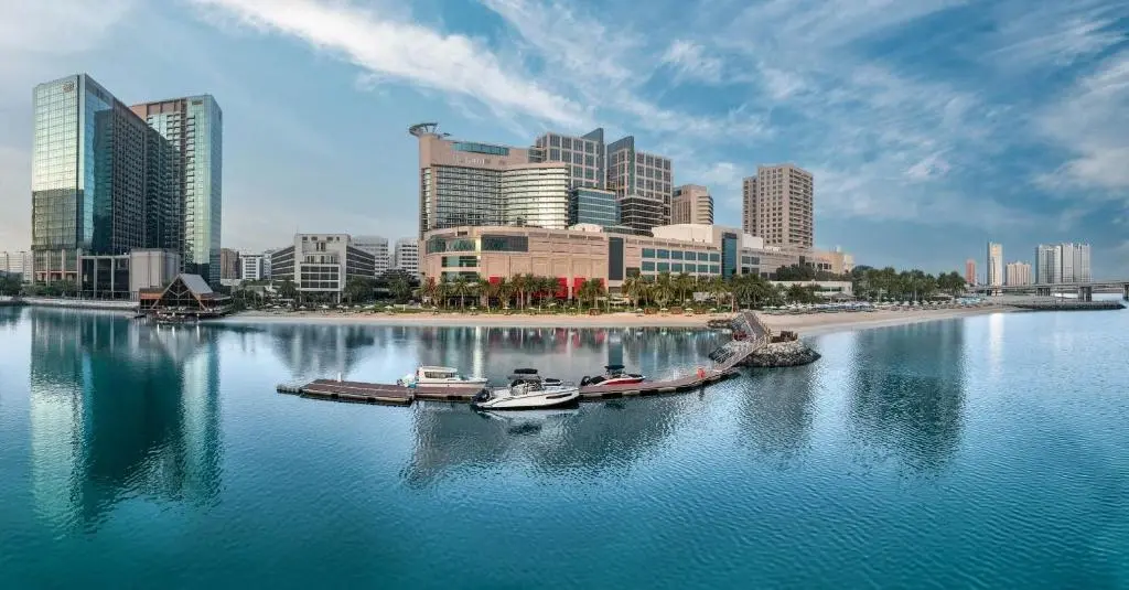 Beach Rotana Hotel and Towers Abu Dhab