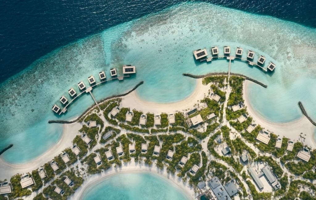 Літній відпочинок у PATINA MALDIVES 5★+