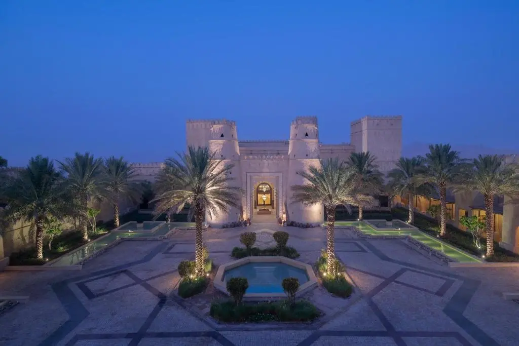 Qasr Al Sarab Desert Resort by Anantara